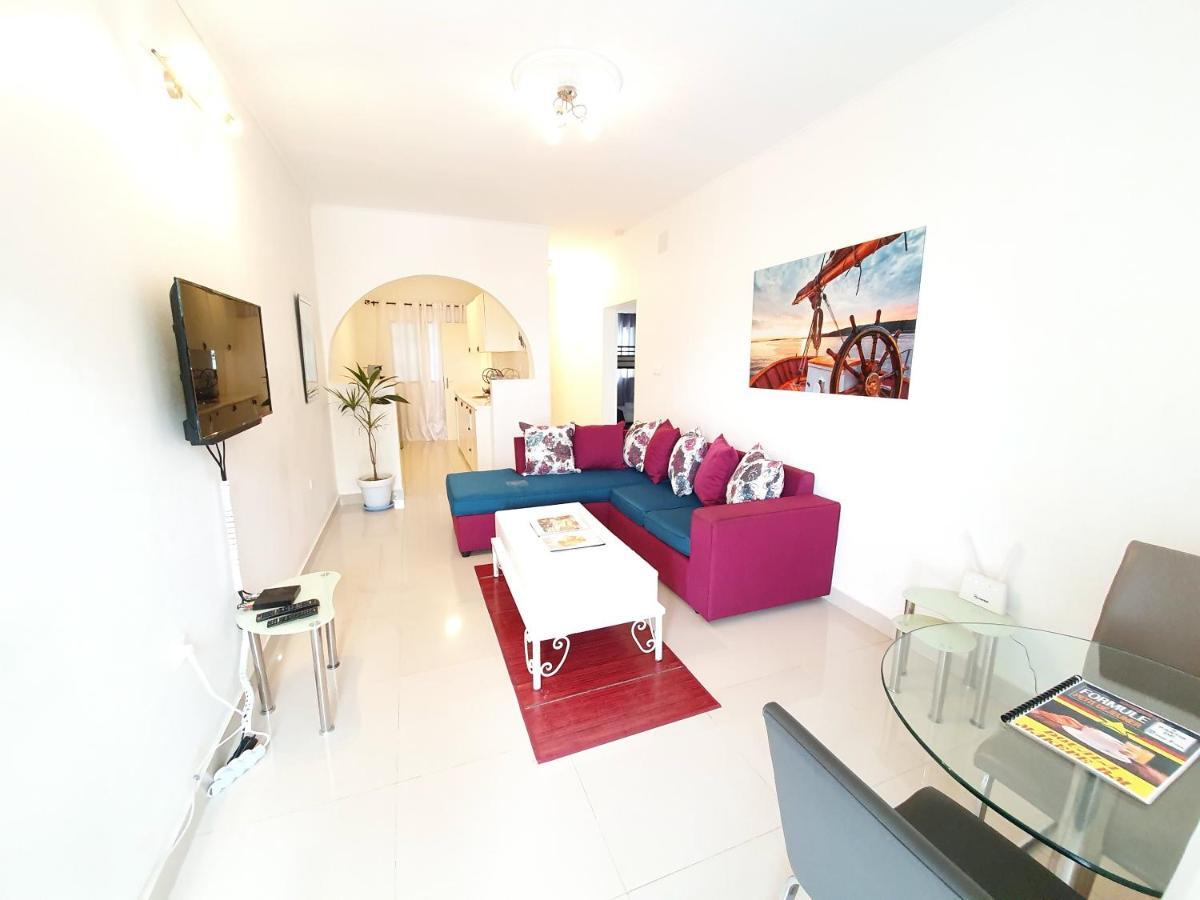 Appartement Makepe Bm 2 Douala Esterno foto